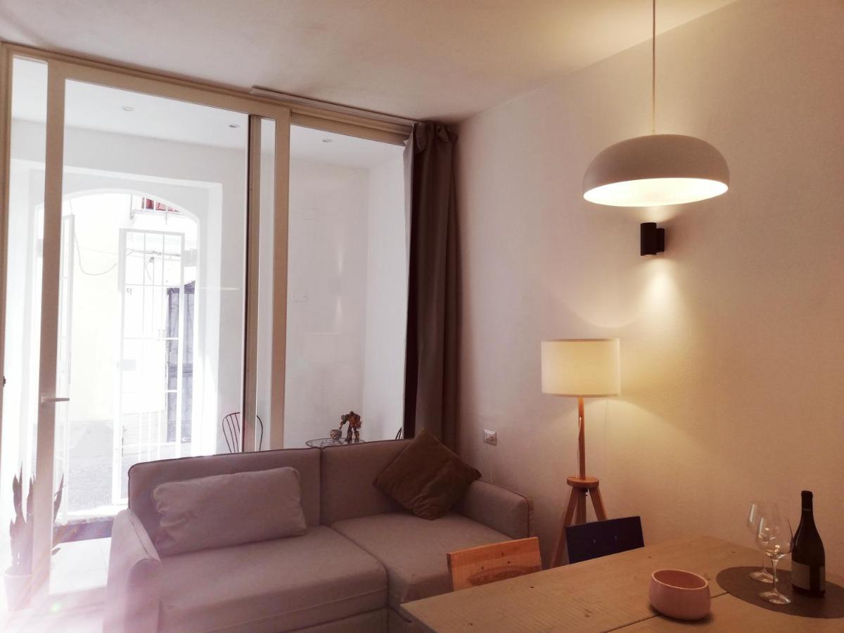 דירות אסראלה Casa Abbatuzzu מראה חיצוני תמונה