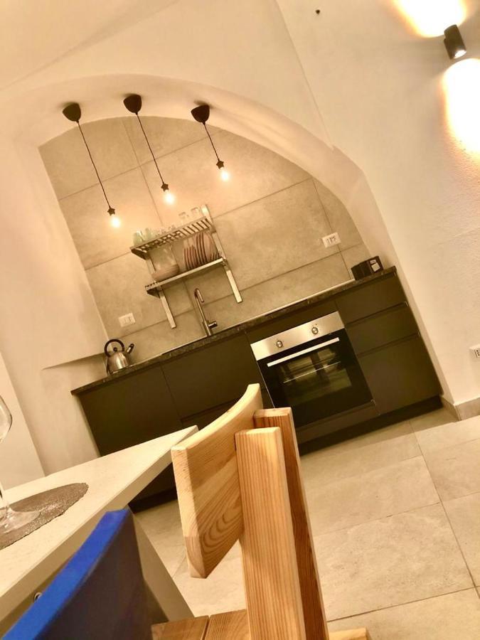 דירות אסראלה Casa Abbatuzzu מראה חיצוני תמונה