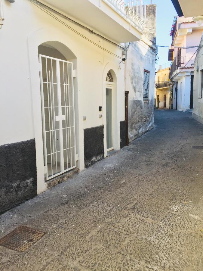 דירות אסראלה Casa Abbatuzzu מראה חיצוני תמונה
