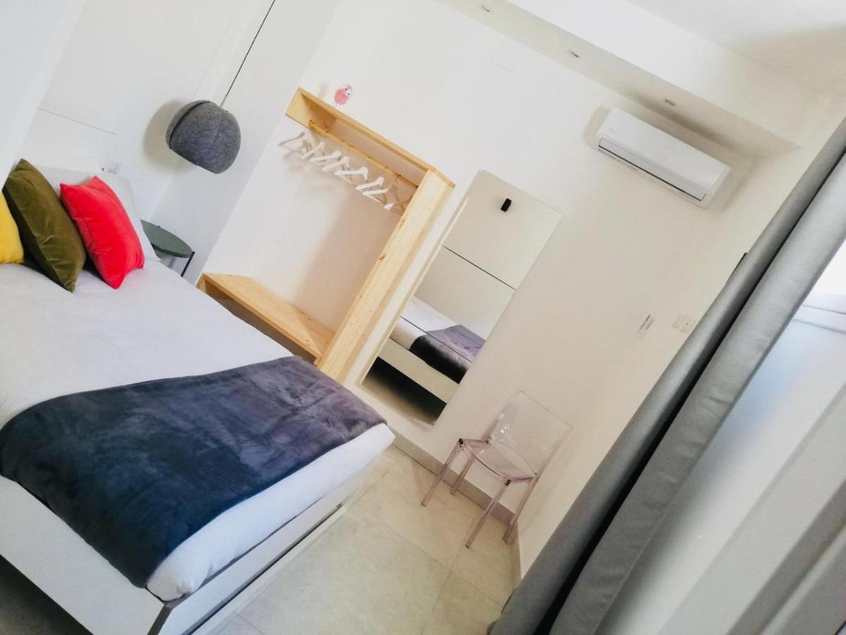 דירות אסראלה Casa Abbatuzzu מראה חיצוני תמונה