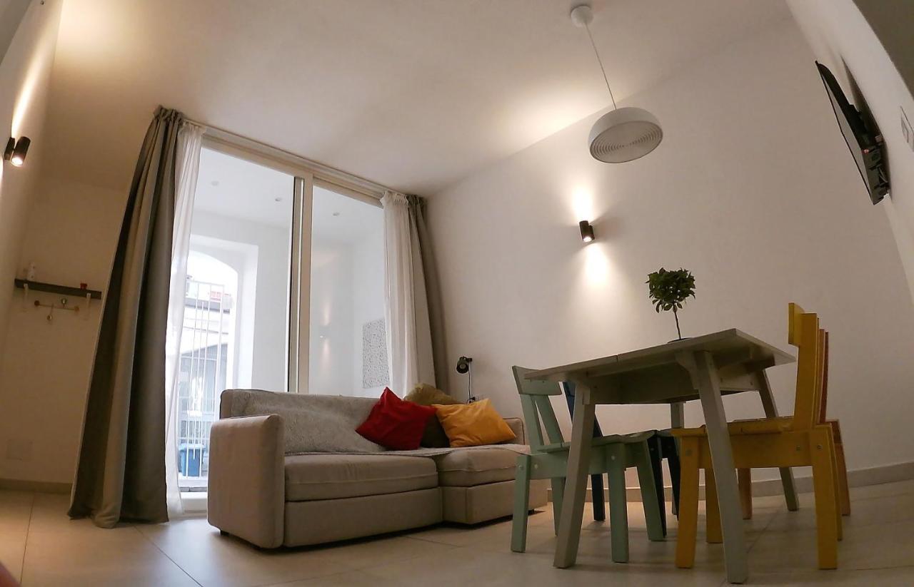 דירות אסראלה Casa Abbatuzzu מראה חיצוני תמונה